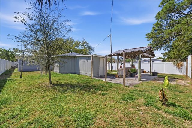 733 61ST AVENUE NE, St Petersburg, FL 33703