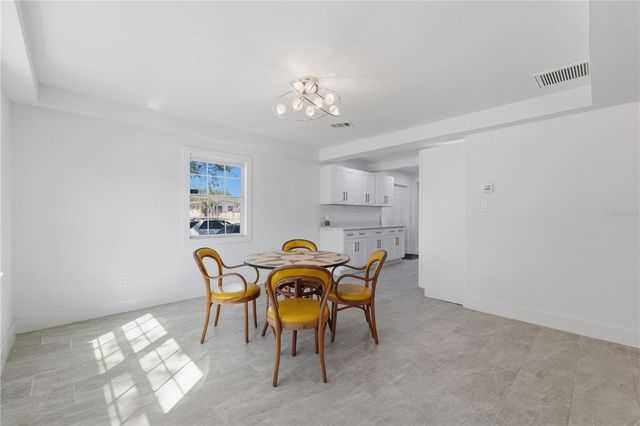 733 61ST AVENUE NE, St Petersburg, FL 33703