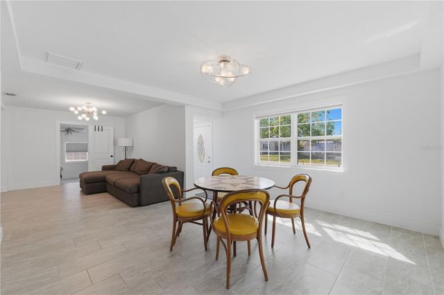 733 61ST AVENUE NE, St Petersburg, FL 33703