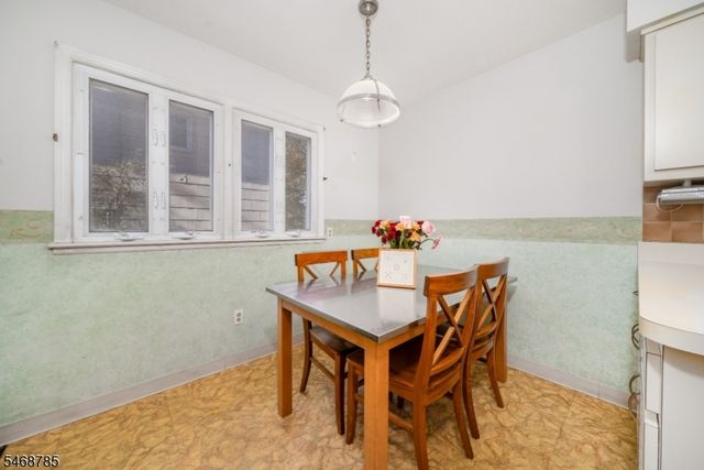 58 Grant Ave, New Providence Boro, NJ 07974