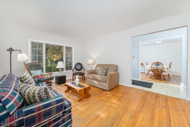 58 Grant Ave, New Providence Boro, NJ 07974