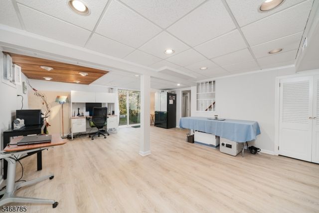 58 Grant Ave, New Providence Boro, NJ 07974