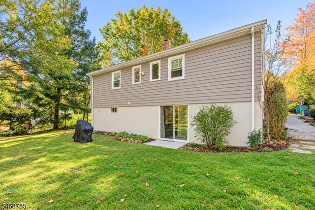 58 Grant Ave, New Providence Boro, NJ 07974