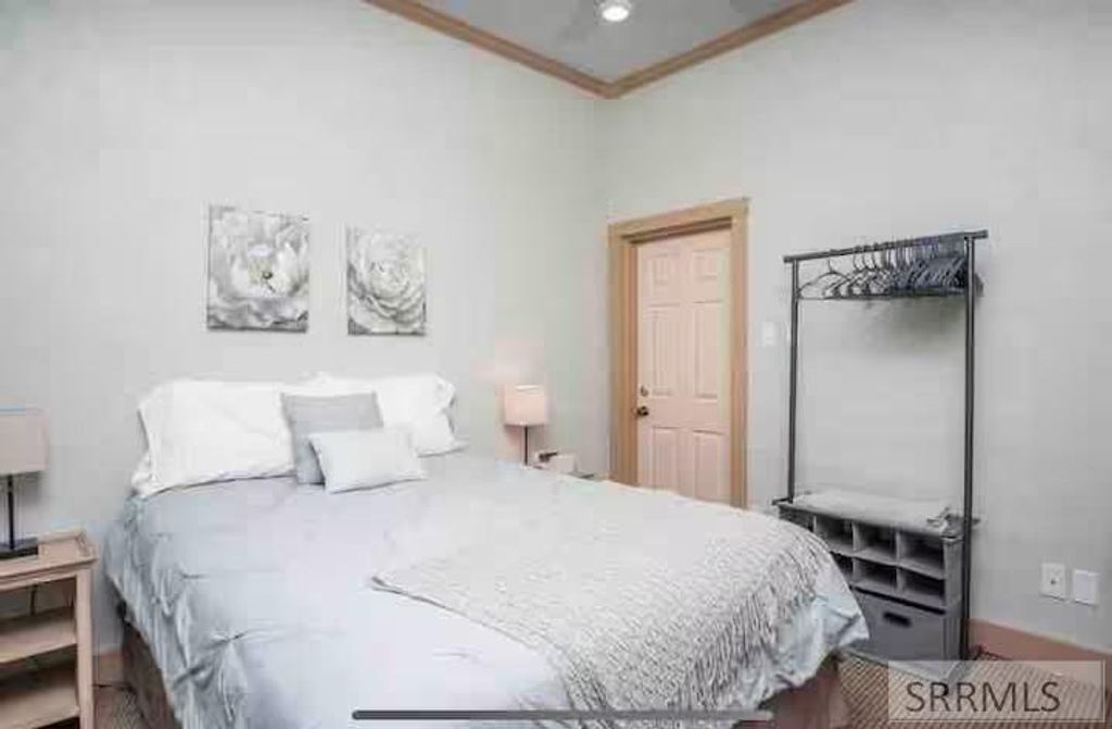 Image 15 of property listing at 936 E Center Street, Pocatello, ID 83201