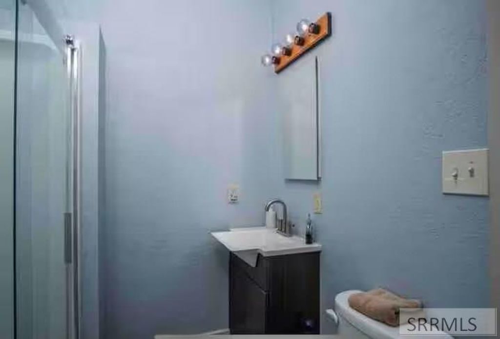 Image 7 of property listing at 936 E Center Street, Pocatello, ID 83201