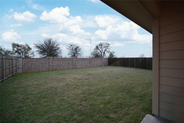 3713 Ridgeway Lane, Denton, TX 76226