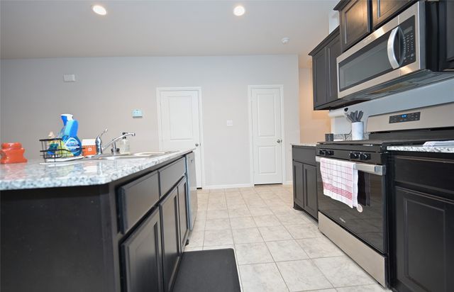 3713 Ridgeway Lane, Denton, TX 76226