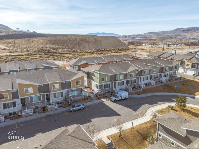 1020 W LAPIS FIELDS, Bluffdale, UT 84065