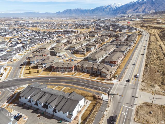 1020 W LAPIS FIELDS, Bluffdale, UT 84065