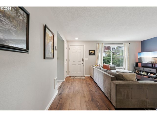 2008 Ne 98TH Loop, Vancouver, WA 98664