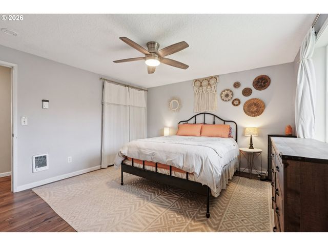 2008 Ne 98TH Loop, Vancouver, WA 98664