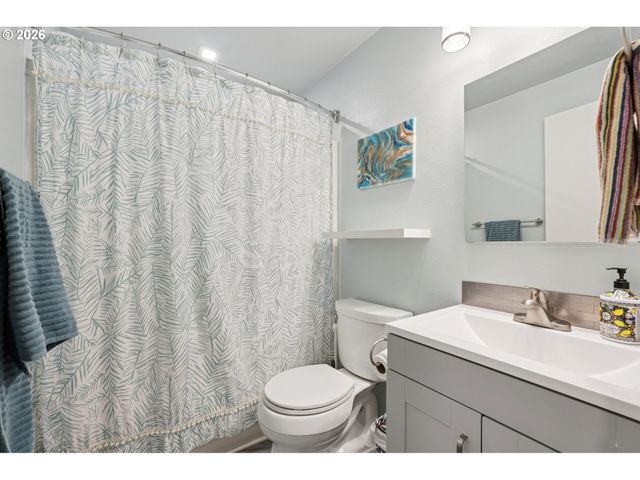 2008 Ne 98TH Loop, Vancouver, WA 98664