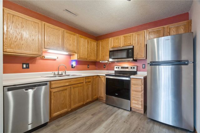 3110 Wilson Avenue SW 1, Cedar Rapids, IA 52404