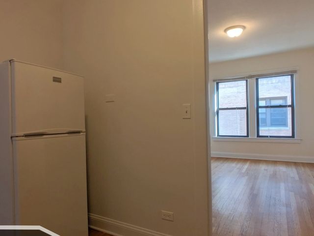 2621 N Spaulding Avenue 2E, Chicago, IL 60647