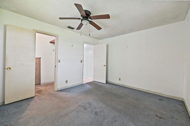 1196 SW Lake Circle, Boynton Beach, FL 33426