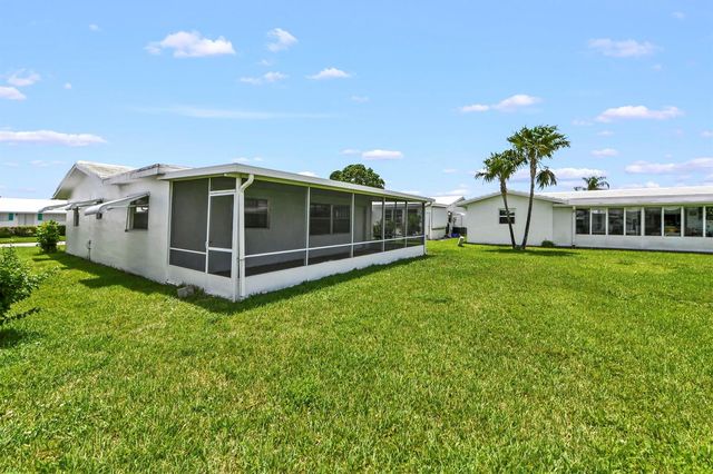 1196 SW Lake Circle, Boynton Beach, FL 33426