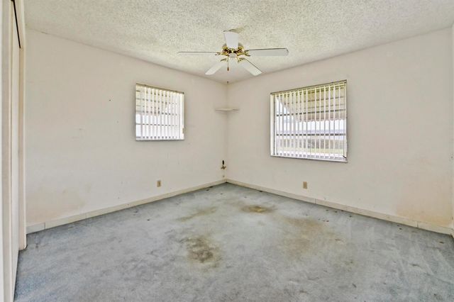 1196 SW Lake Circle, Boynton Beach, FL 33426
