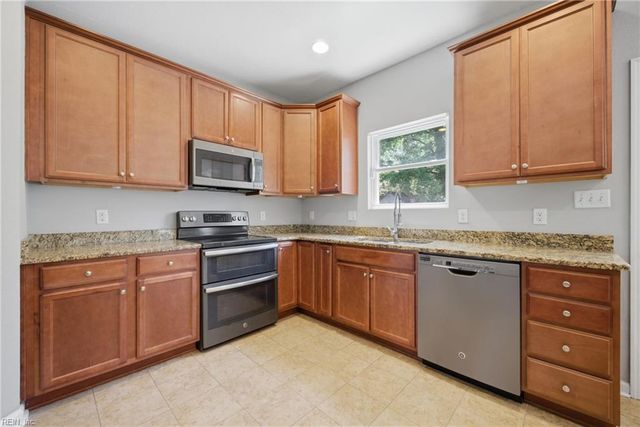 3320 Nansemond PW, Suffolk, VA 23434