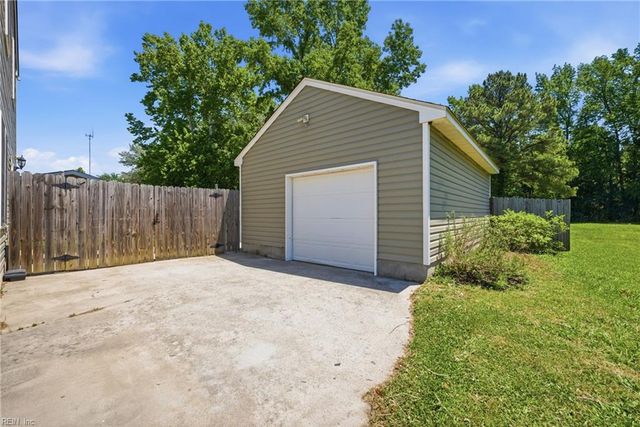 3320 Nansemond PW, Suffolk, VA 23434