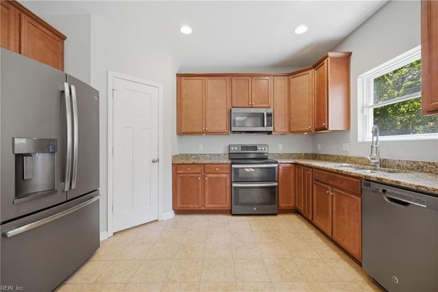 3320 Nansemond PW, Suffolk, VA 23434