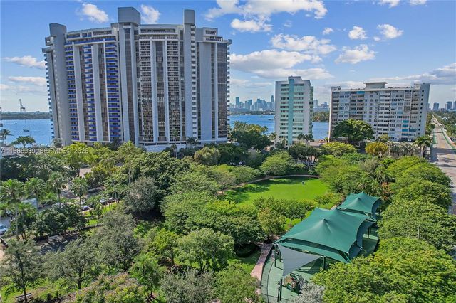 9 Island Ave 2410, Miami Beach, FL 33139