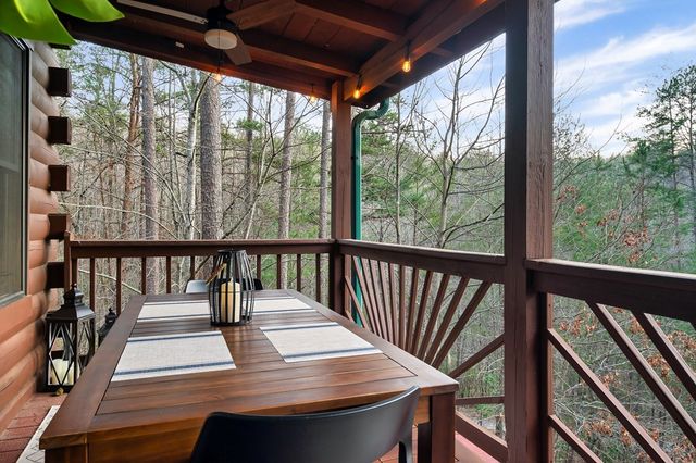 239 Ernest Alta Circle, Blue Ridge, GA 30513