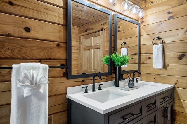 239 Ernest Alta Circle, Blue Ridge, GA 30513