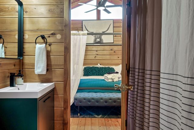 239 Ernest Alta Circle, Blue Ridge, GA 30513