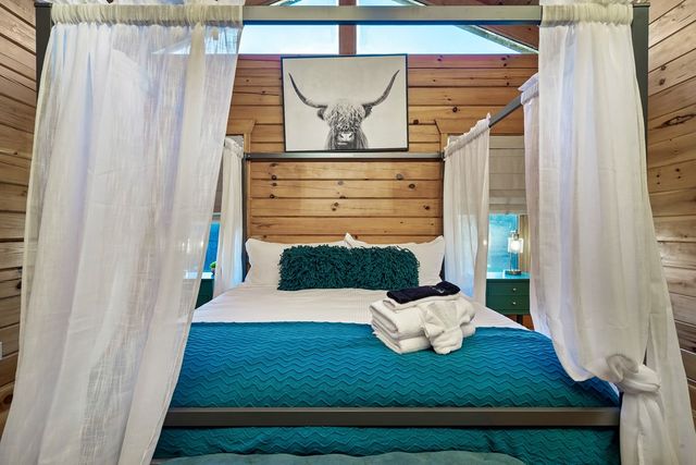 239 Ernest Alta Circle, Blue Ridge, GA 30513