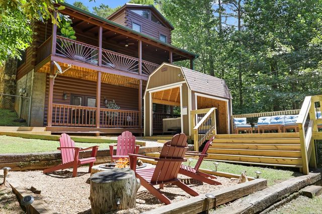 239 Ernest Alta Circle, Blue Ridge, GA 30513