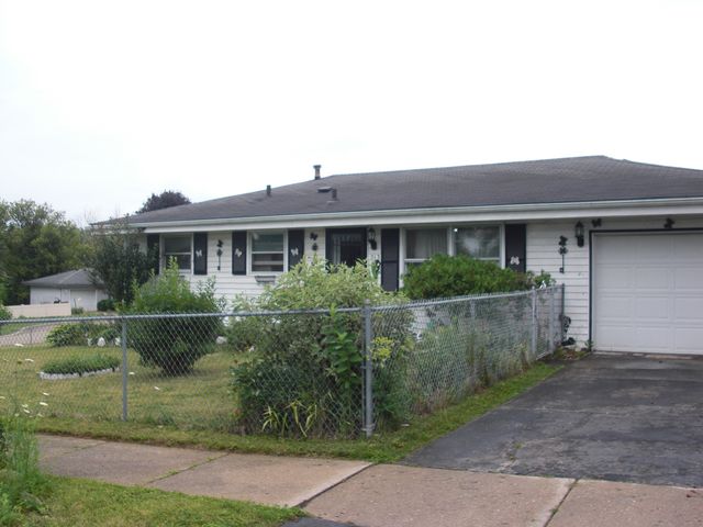 513 Overland Trail, Rockford, IL 61101