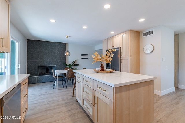 2151 E SESAME Street, Tempe, AZ 85283