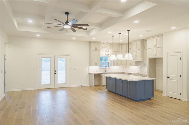 733 Saint Vincent Drive, Alamo, TX 78516