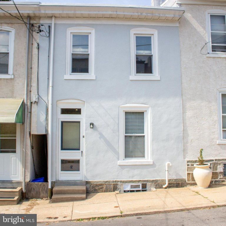 404 DELMAR ST, PHILADELPHIA, PA 19128 — exterior