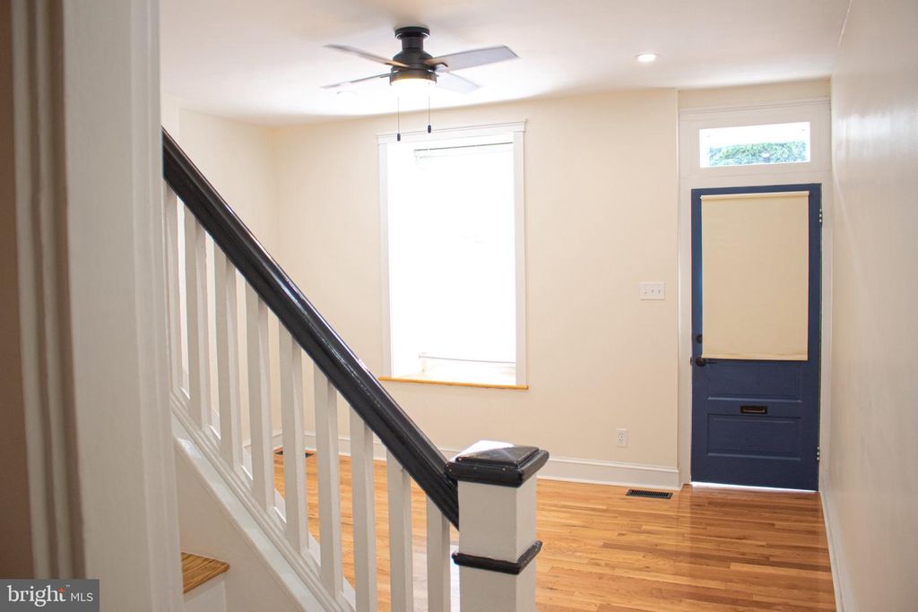 404 DELMAR ST, PHILADELPHIA, PA 19128 — photo 3