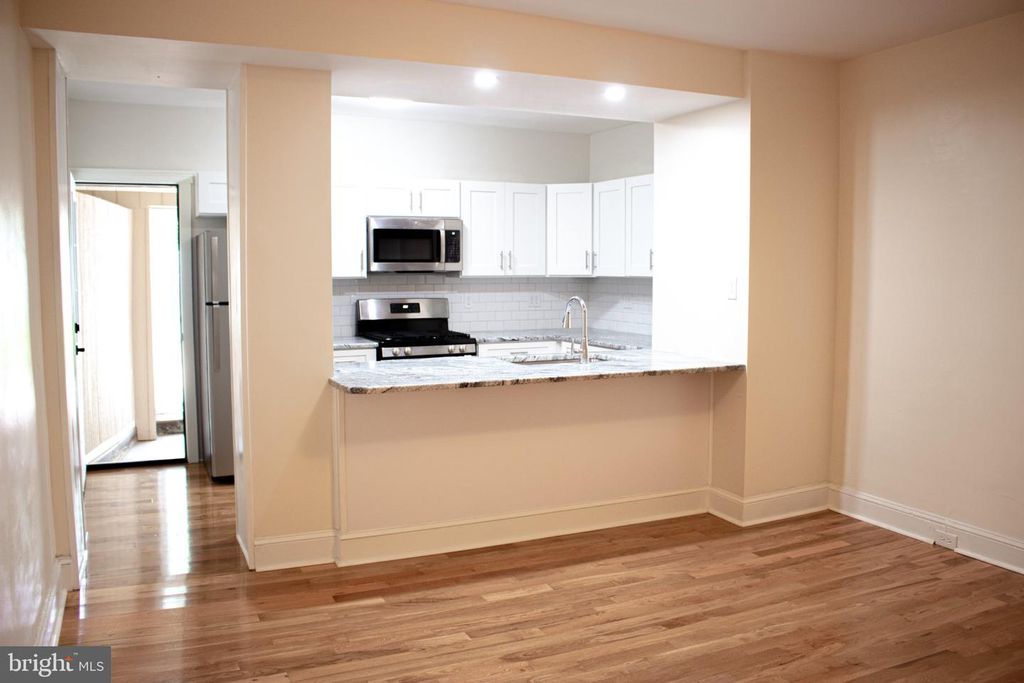 404 DELMAR ST, PHILADELPHIA, PA 19128 — photo 4