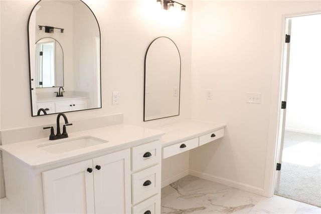 8576 Kayce Street, El Reno, OK 73036