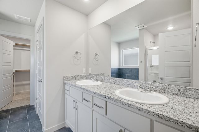 616 E 13th Street, Wolfforth, TX 79382