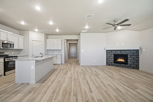 616 E 13th Street, Wolfforth, TX 79382