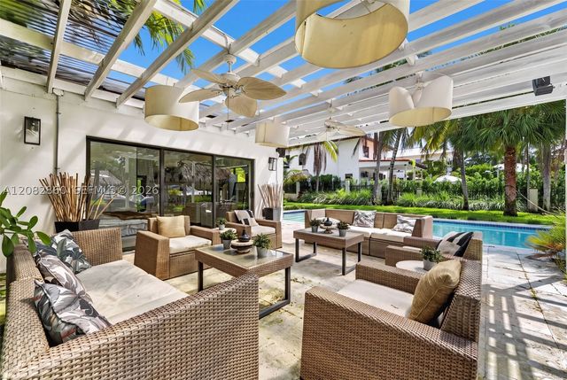 1028 NE 84th St, Miami, FL 33138