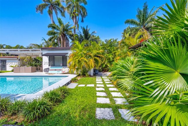 1028 NE 84th St, Miami, FL 33138