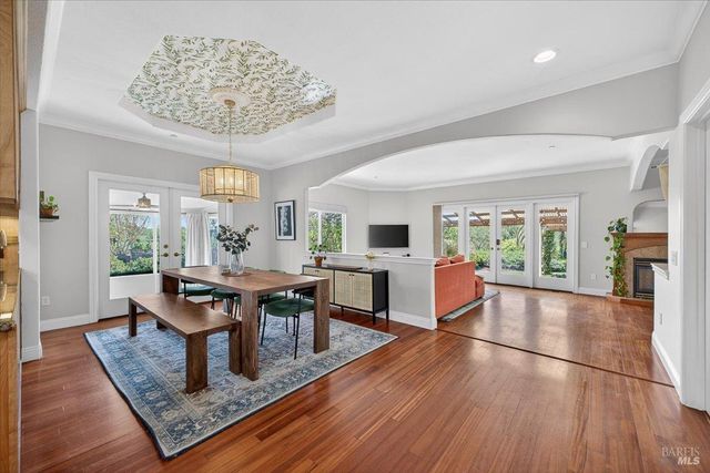 484 Oak St, Penngrove, CA 94951