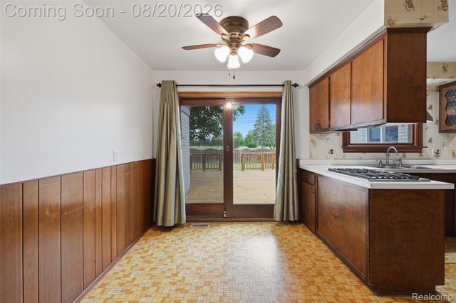 4427 Burssens Drive, Warren, MI 48092