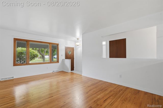 4427 Burssens Drive, Warren, MI 48092