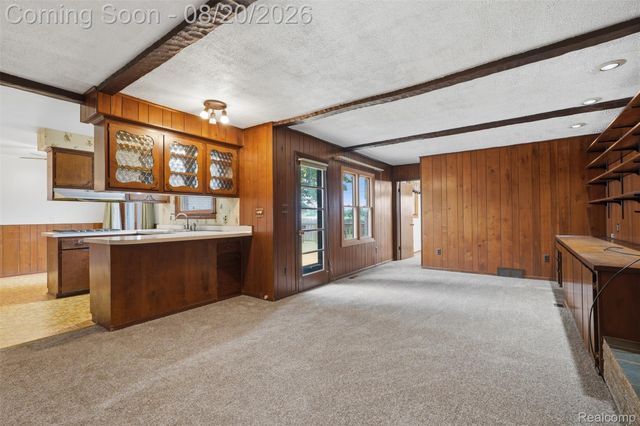 4427 Burssens Drive, Warren, MI 48092