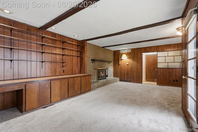 4427 Burssens Drive, Warren, MI 48092