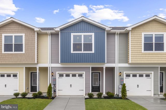 8155 BARTHOLOMEW CT, Baltimore, MD 21206