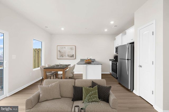 8155 BARTHOLOMEW CT, Baltimore, MD 21206