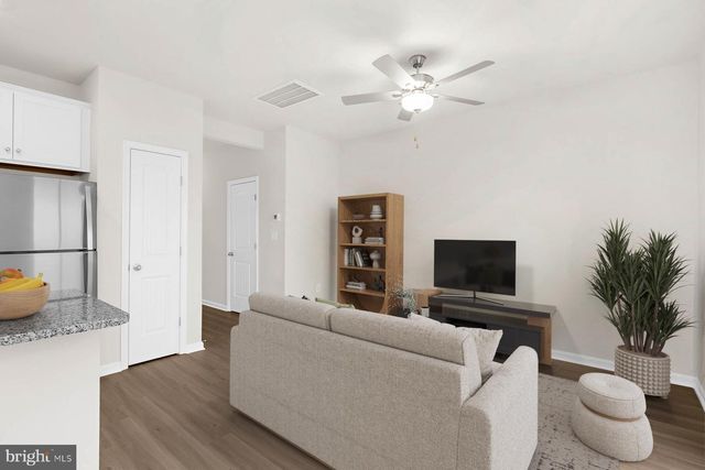 8155 BARTHOLOMEW CT, Baltimore, MD 21206