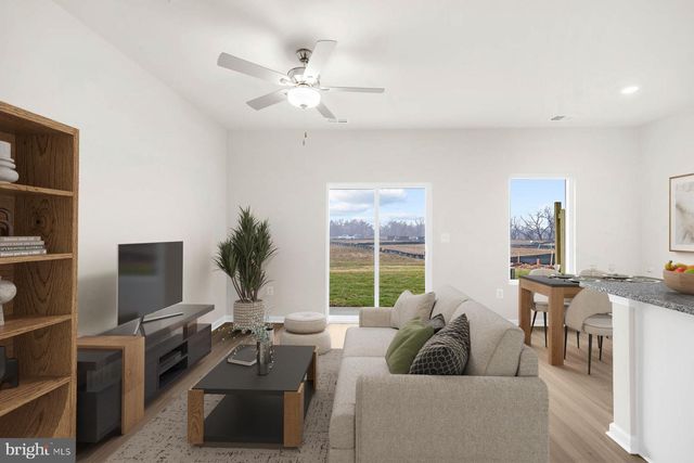 8155 BARTHOLOMEW CT, Baltimore, MD 21206